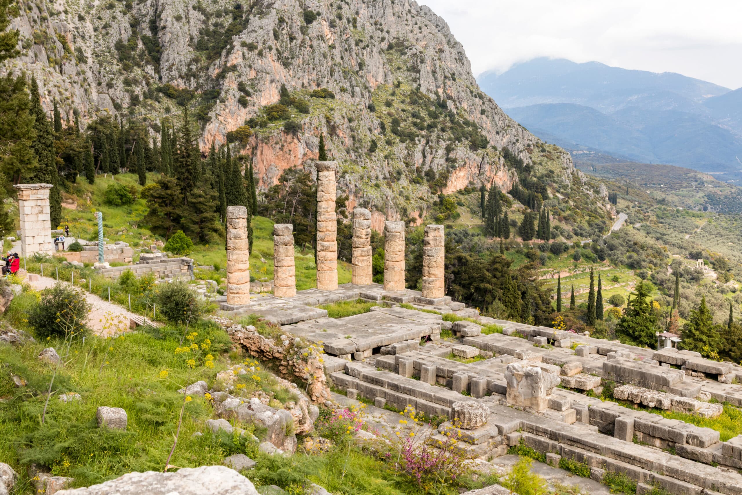 Athens Divine Delphi & Ancient Trail Hiking Tour