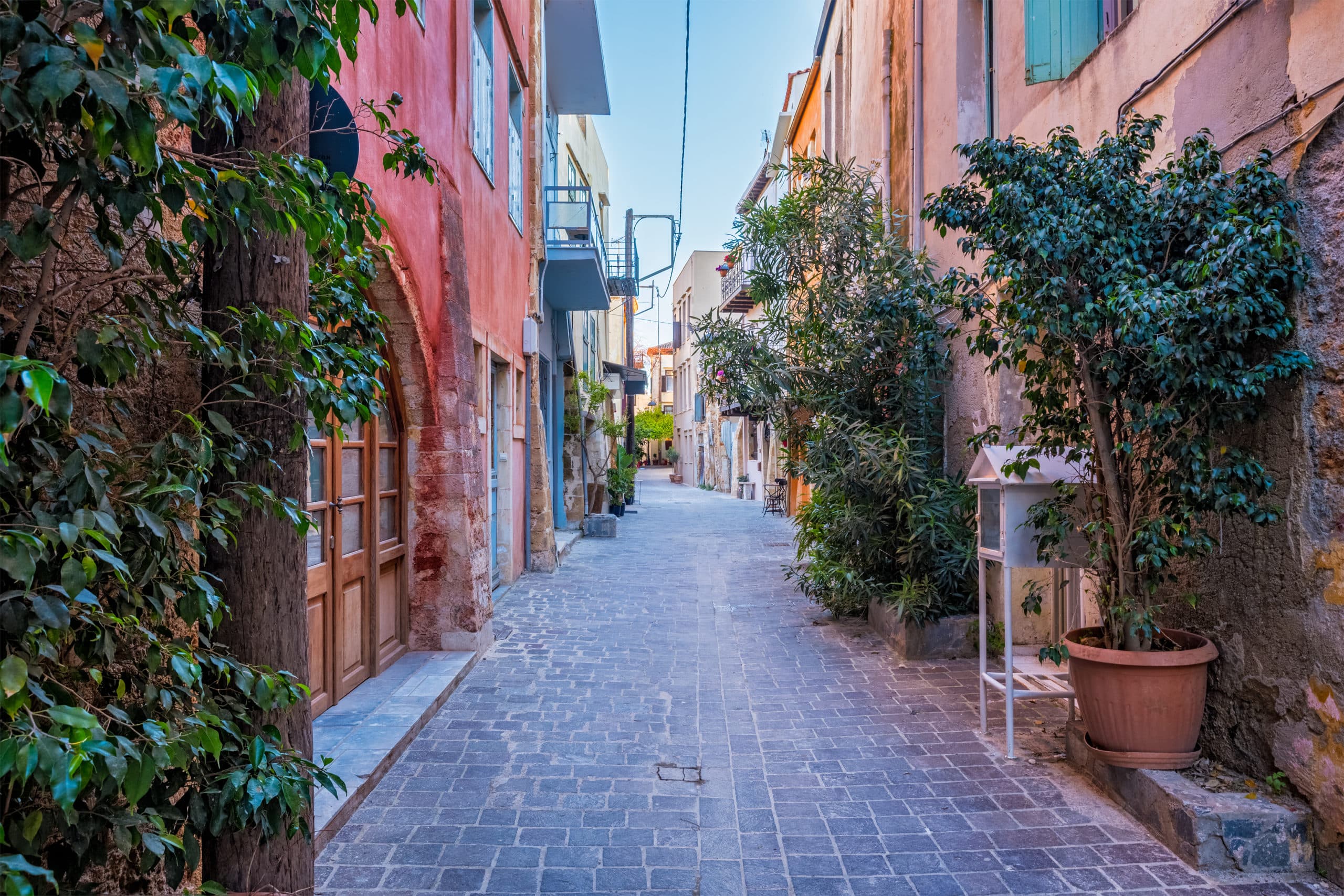 Scenic,Picturesque,Streets,Of,Chania,Venetian,Town,With,Coloful,Old