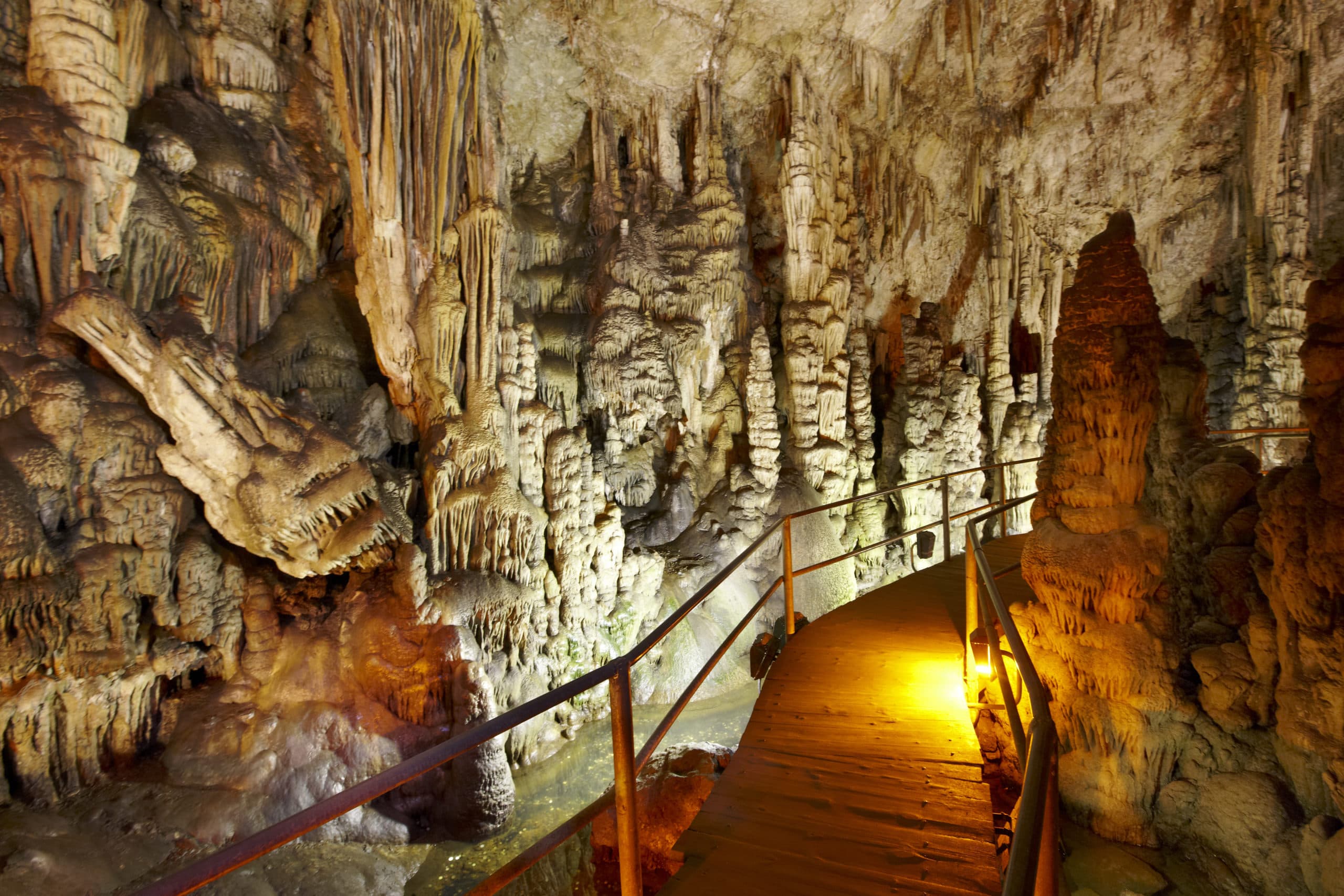 Dikteon,Cave.,Place,Of,Zeus,Birth.,Crete.,Greece.,Horizontal