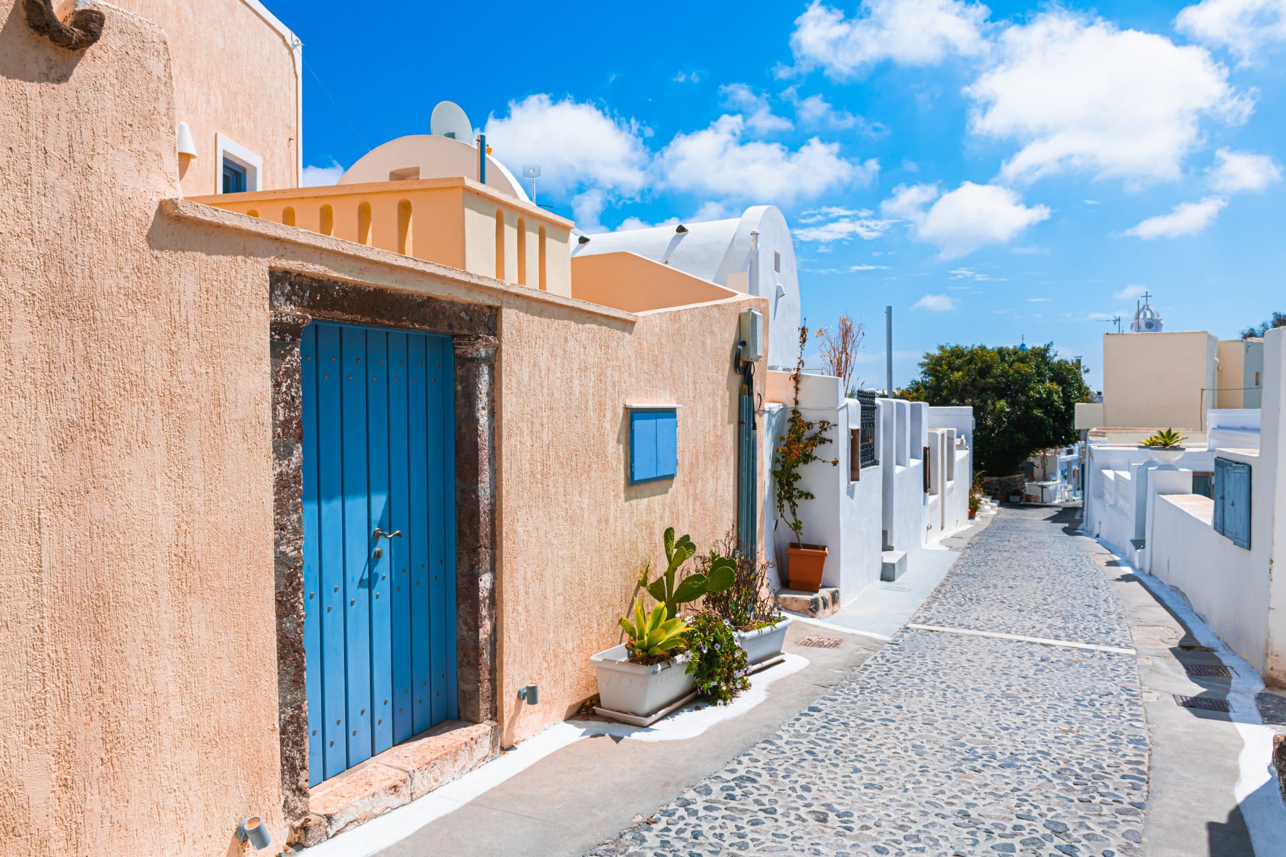 National,Greek,Architecture,In,Megalochori,Village,,Santorini,Island,,Greece.,Beautiful