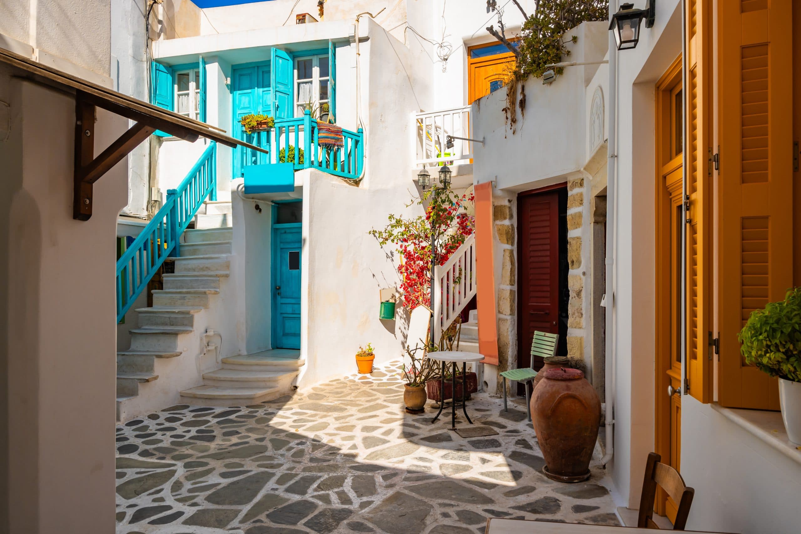Small,Square,In,Historic,Old,Part,Of,Chora,Village,,Naxos
