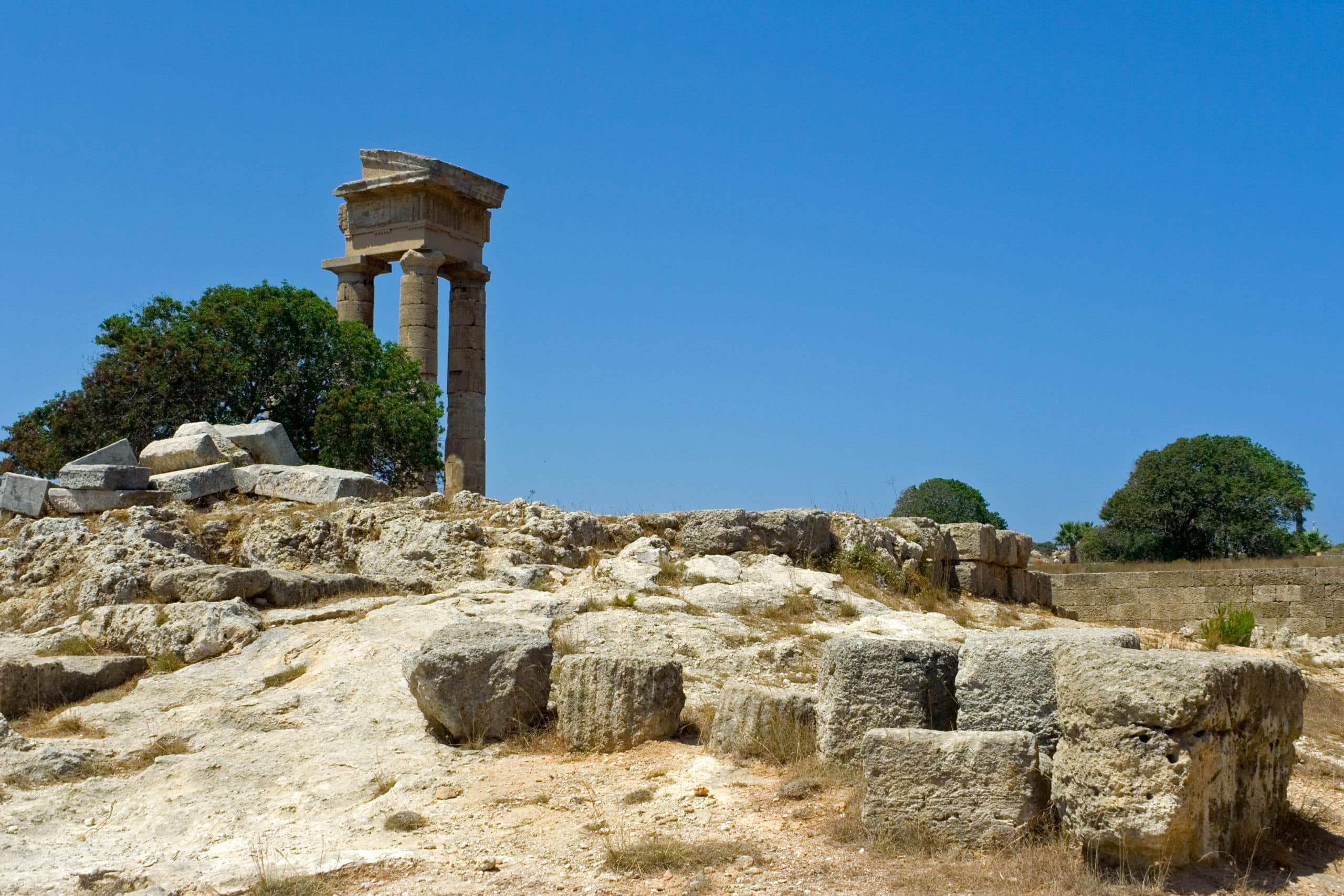 Ruins,At,Mt.,Smith,,Rhodes,,Greece.,In,The,Background,The