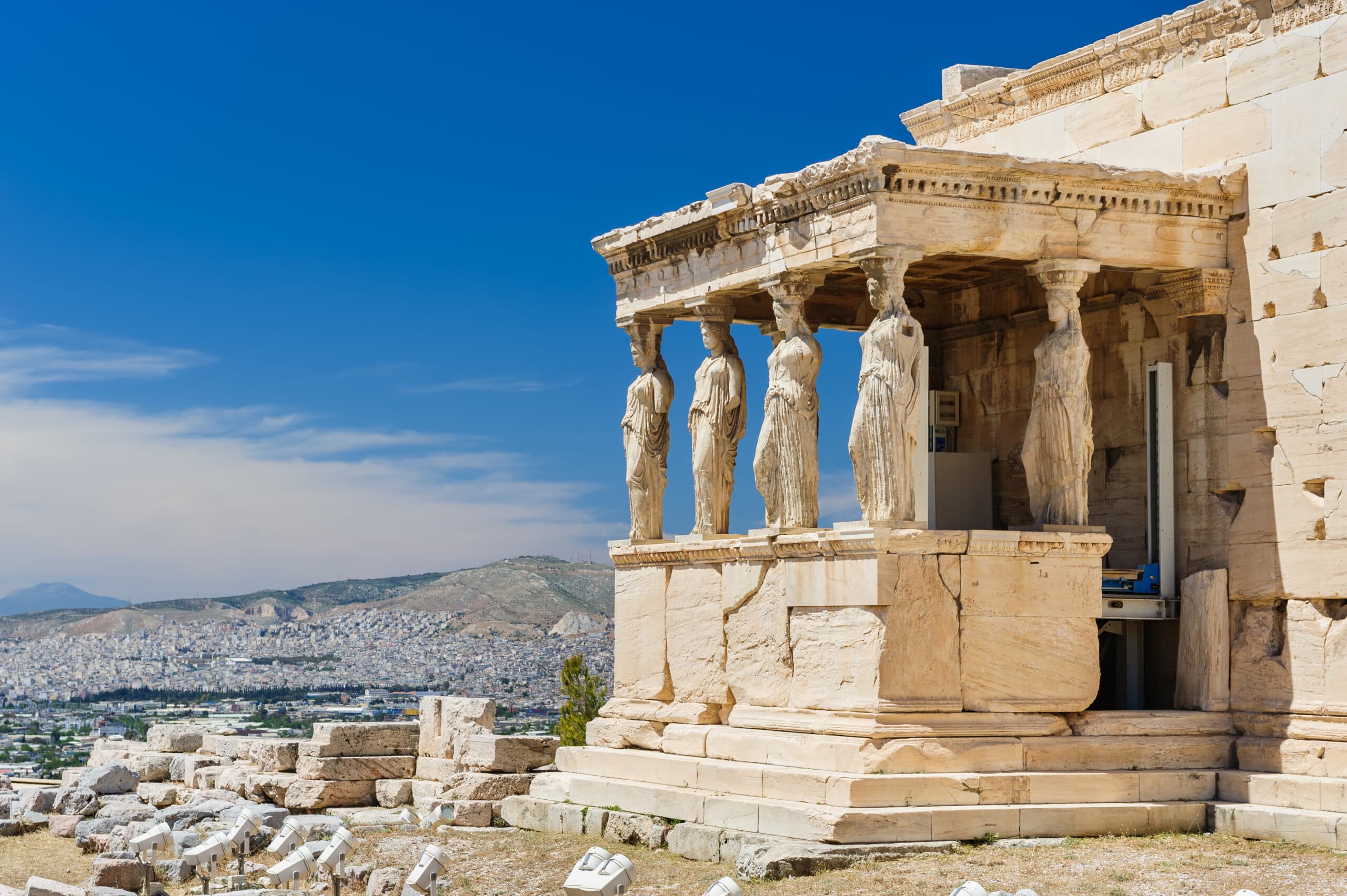 Six,Caryatids,Or,Karyatides,At,Porch,Of,The,Erechtheion,In