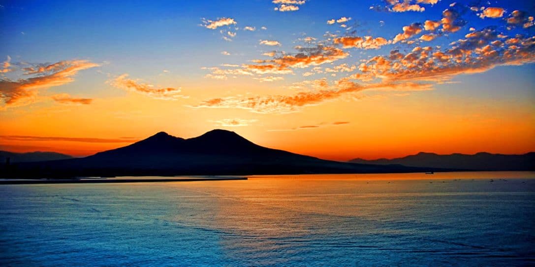Capri Island Sunset Excursion by Gozzo