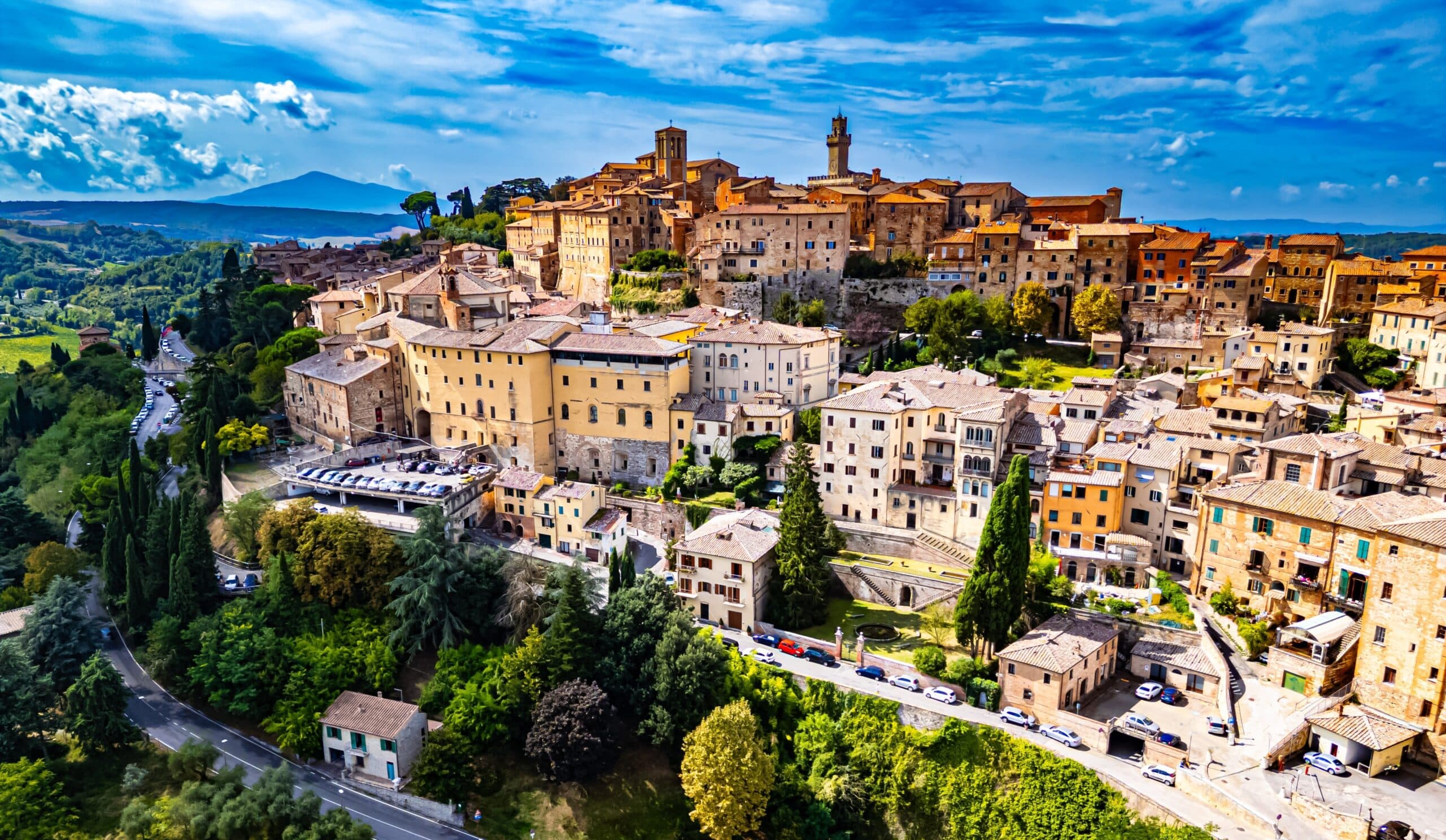 Private: Florence- Tour Val D’orcia Region with Montepulciano, Pienza, and Wine Tasting (with light lunch)