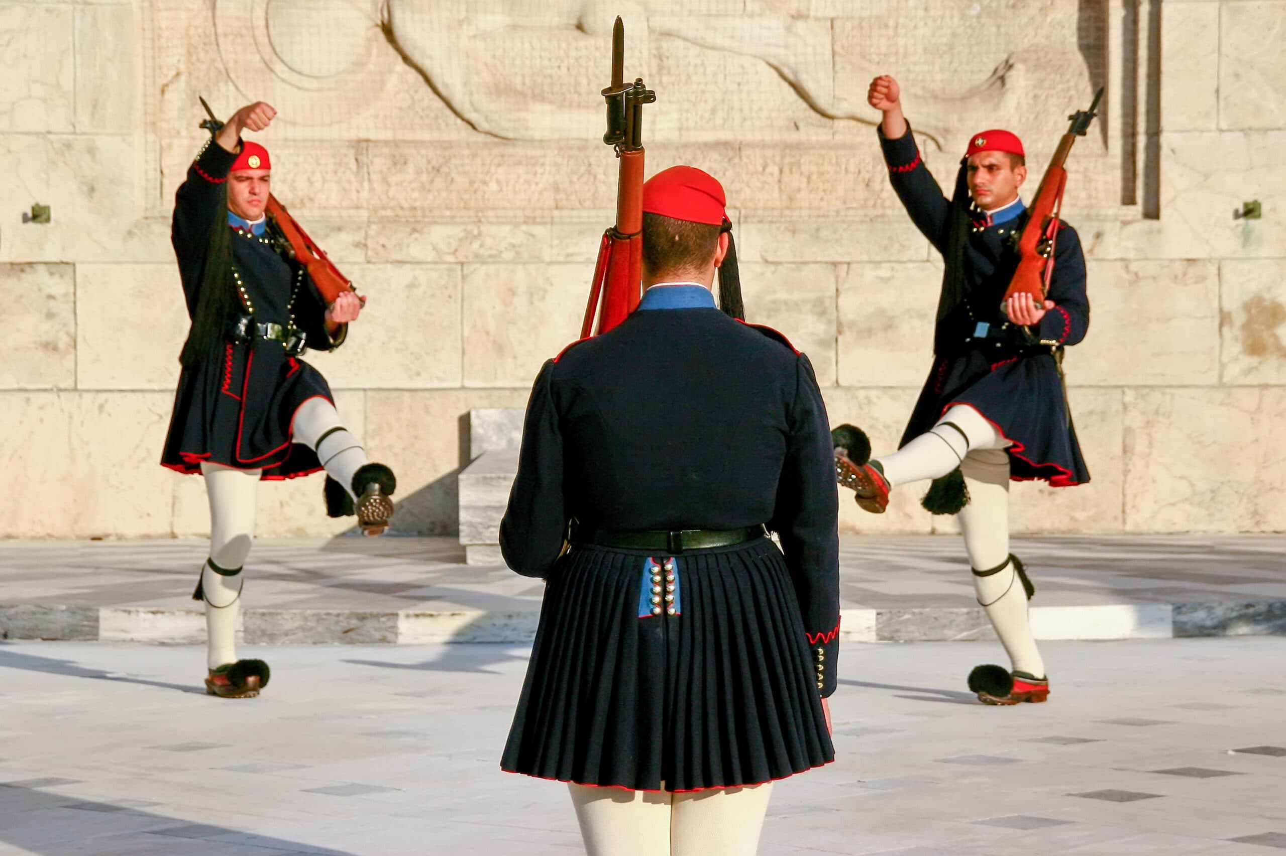 Athens,,Greece,-,March,04,,2015:,Evzone,Guarding,The,Tomb