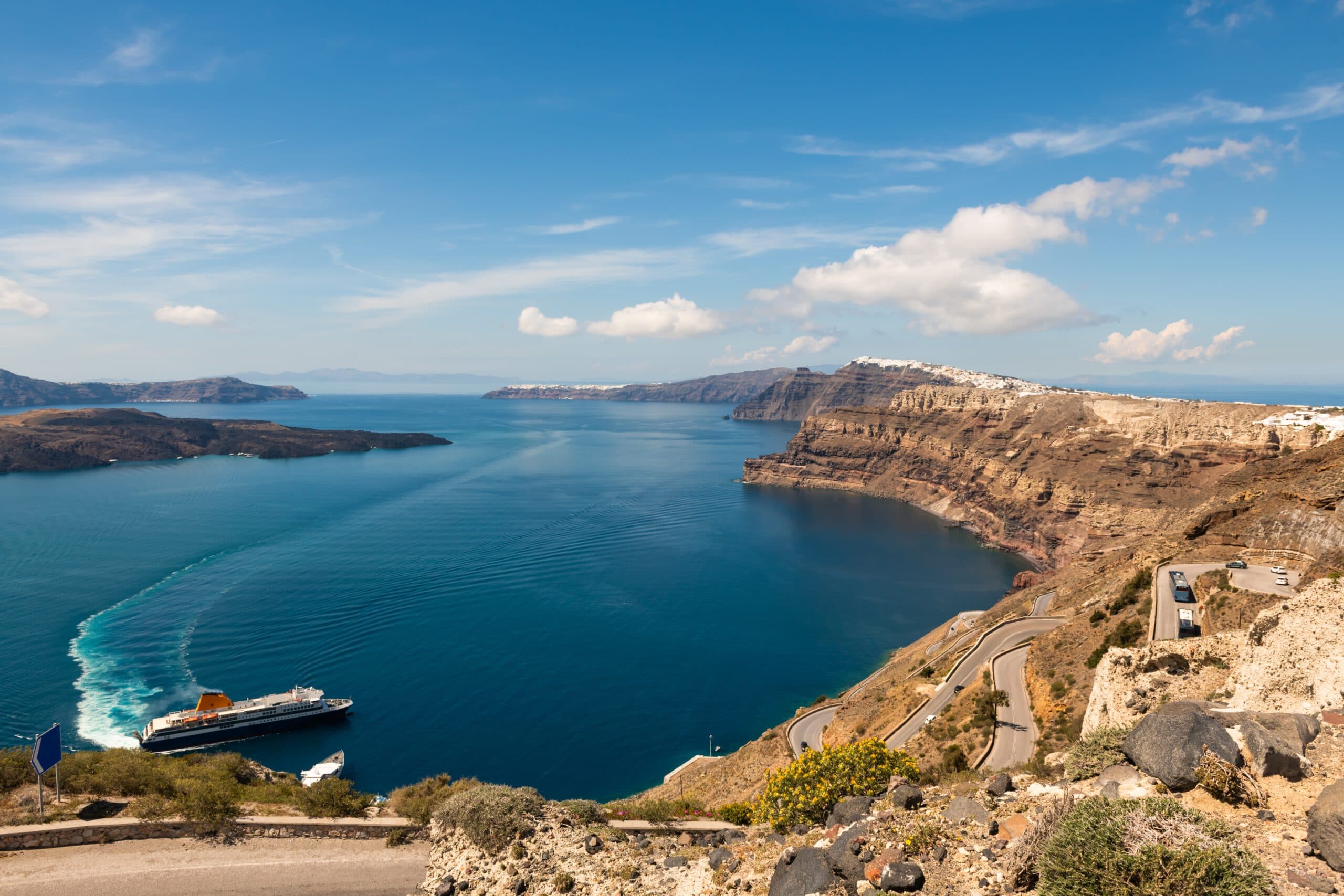 Ferry,Arrives,At,The,Port,Of,Santorini,Island,,Greece.,View