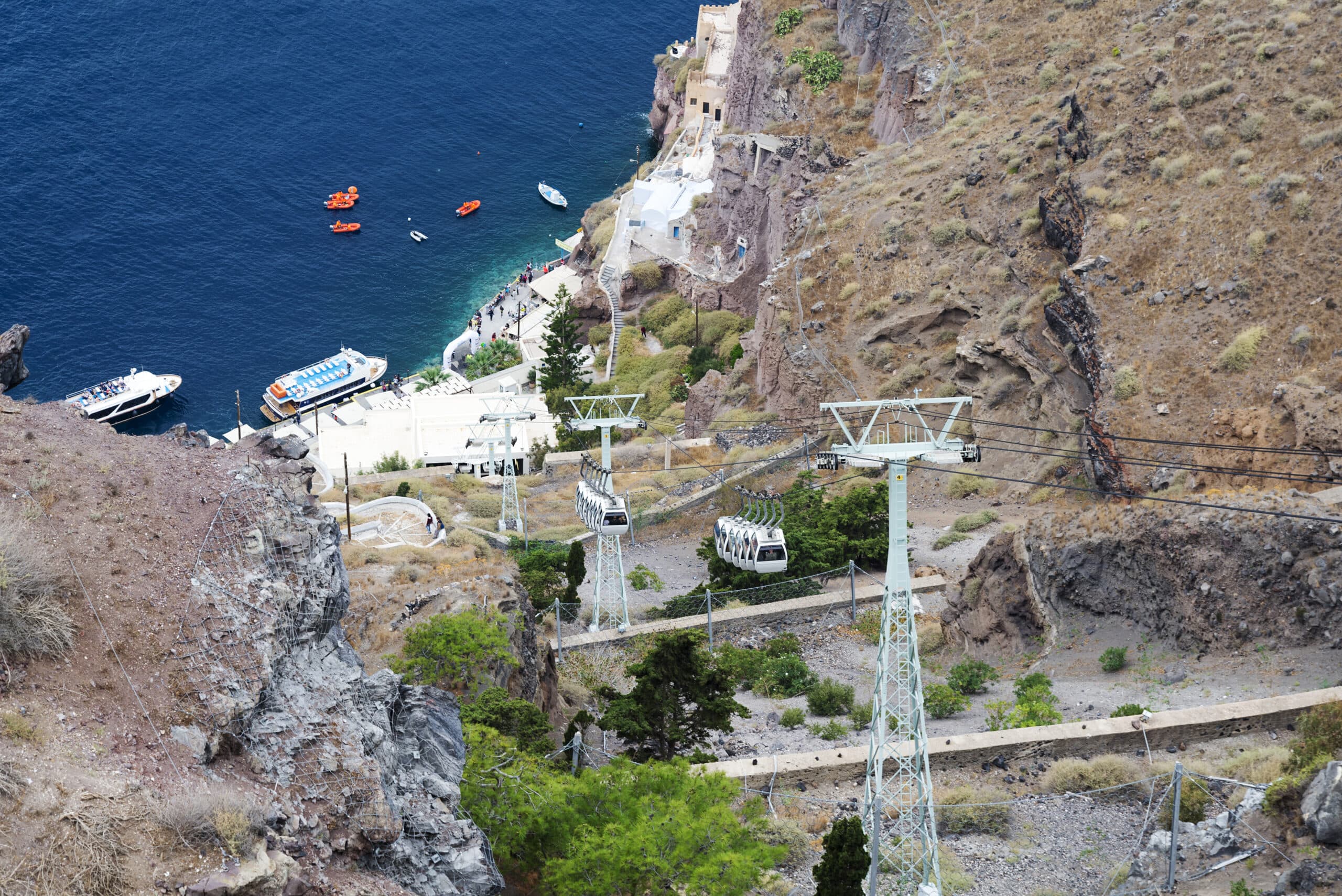 Cable,Car,At,Santorini,Island,With,Sea,View,On,A