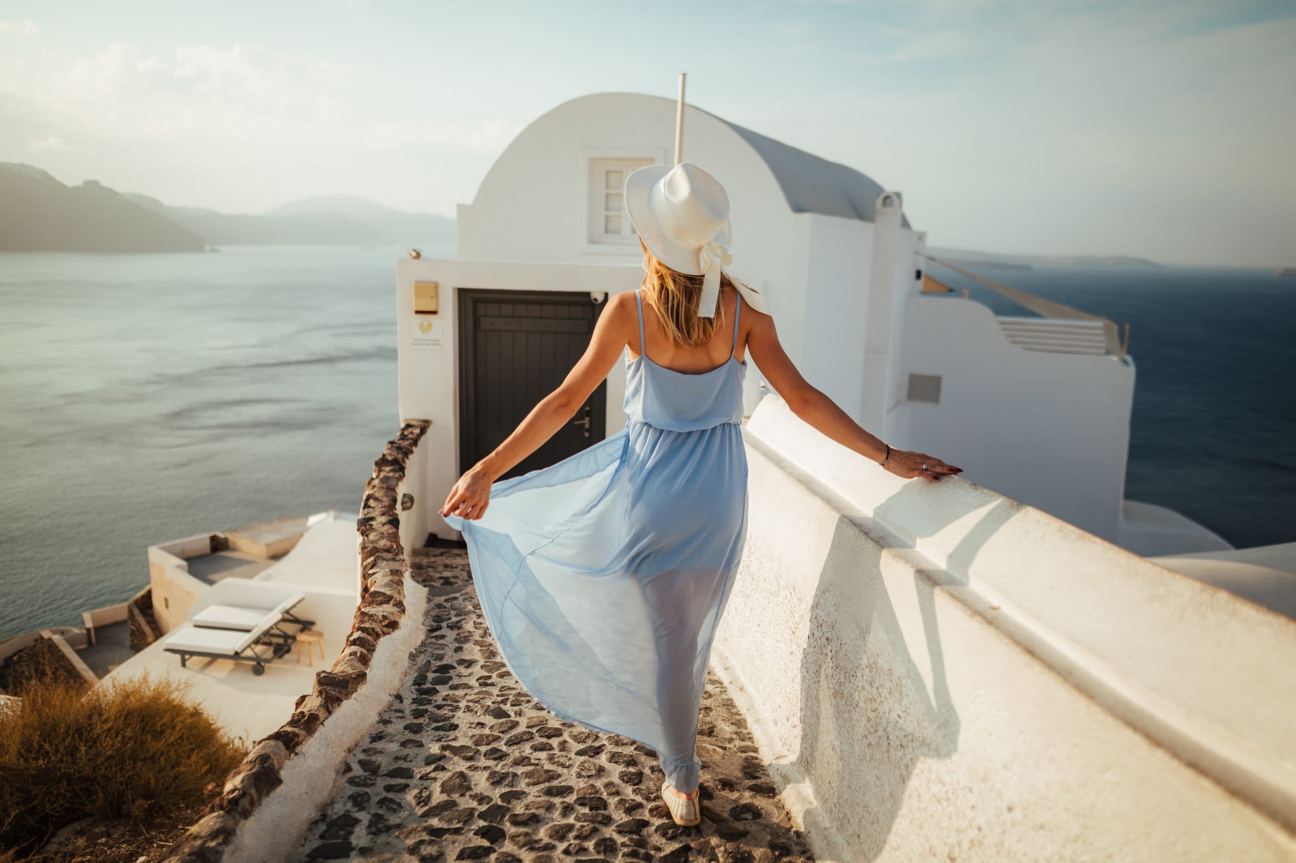 Santorini,Island,In,Summer,Hot,Sunset,Weather,Sun