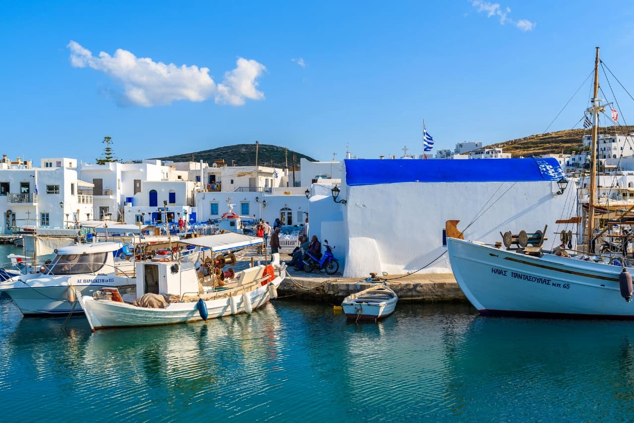 Flight from Athens – Paros